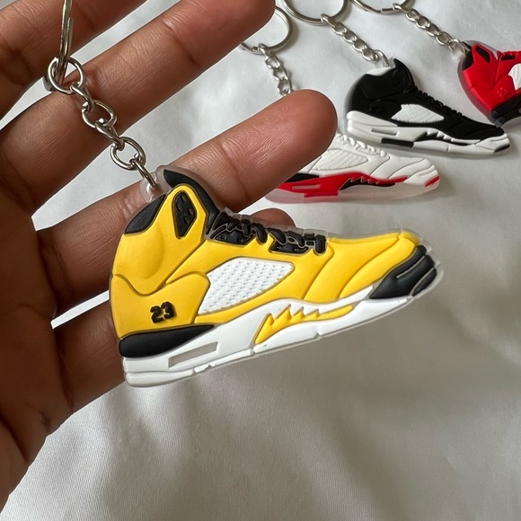 Jordan 5 keychains bundle of 4 - Picture 3 of 3